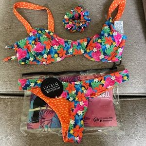 Moana bikini set and scrunchie